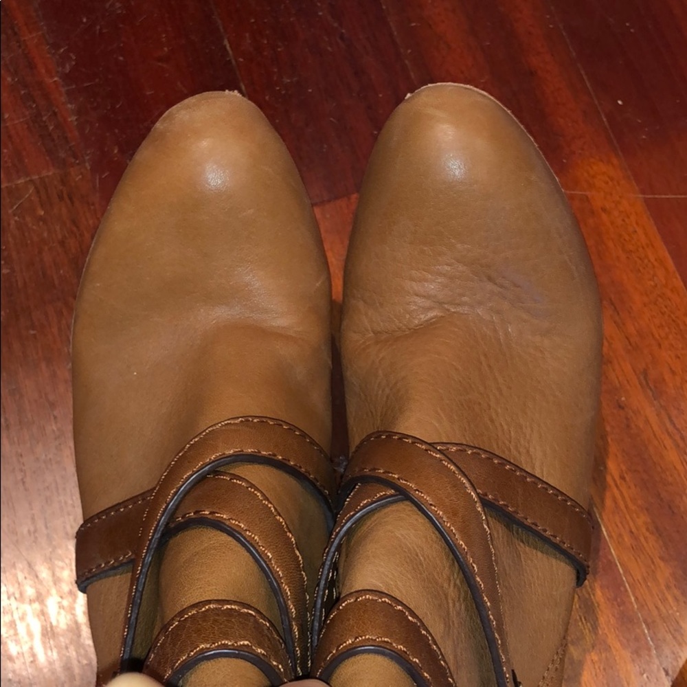 BCBG Remy Leather Remy Wedge Boot - Picture 6 of 8